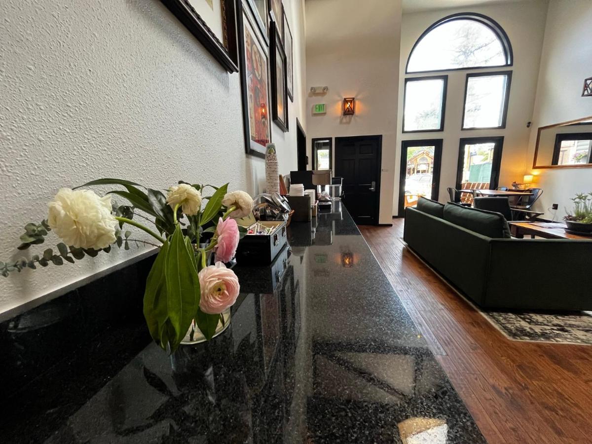 Hotel Frisco Kültér fotó