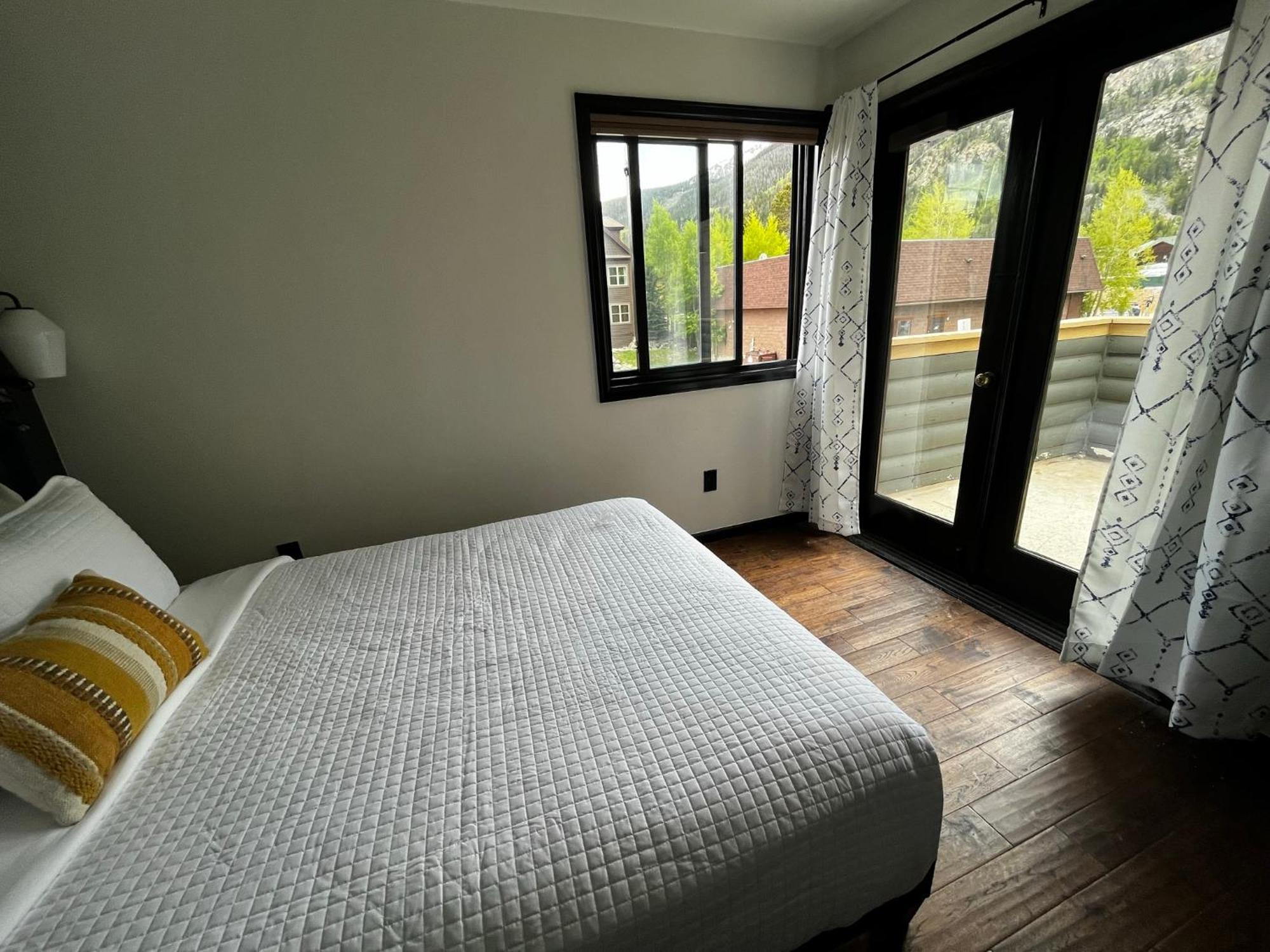 Hotel Frisco Kültér fotó